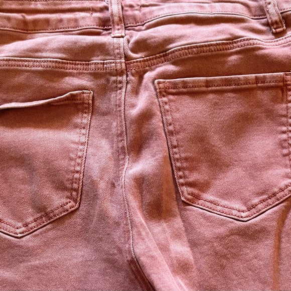 Zenana Flat Front/Cropped/Raw Hemmed jeans, size L, EUC - Picture 4 of 5